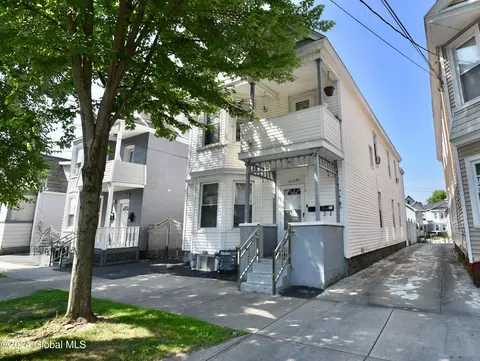 1016 Stanley St, Schenectady, NY 12307