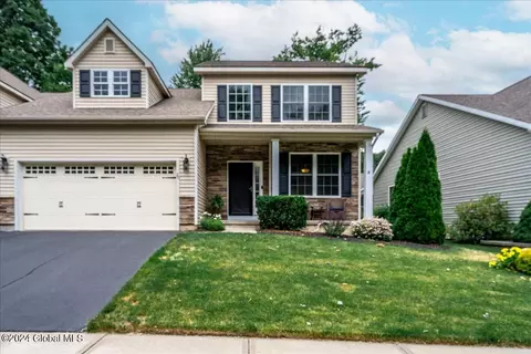 20 Forestbrook Dr, Ballston Lake, NY 12019