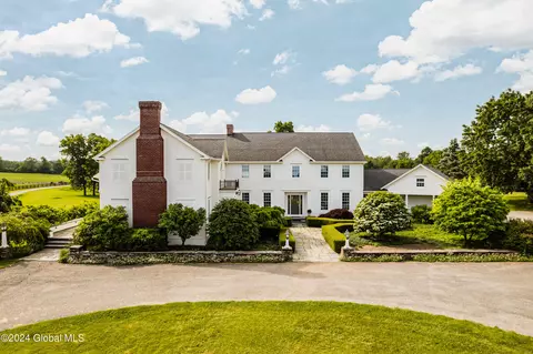 540 County Route 17, Valatie, NY 12184