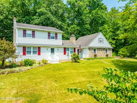 3081 New Scotland Rd, Voorheesville, NY 12186