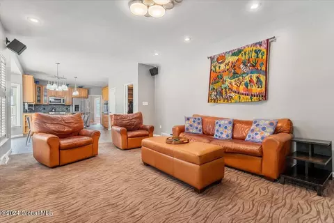 Living - 45 Turnberry Dr, Slingerlands, NY 12159 photo 5 of 5