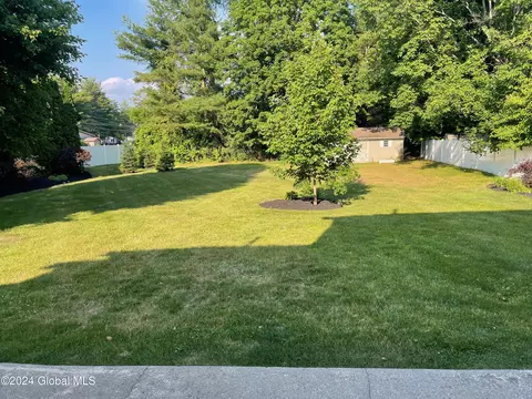 1 Mapleridge Ave, Halfmoon, NY 12065 photo 25