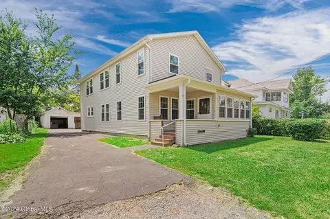 158 Manor Ave, Cohoes, NY 12047