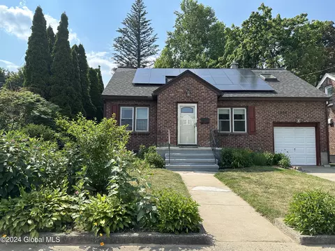 1018 Vincent Ave, Rotterdam, NY 12306