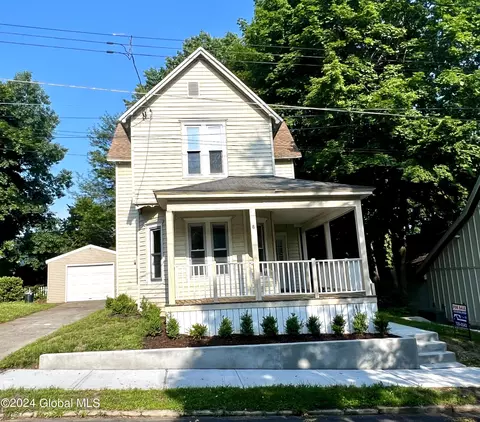 6 Thompson Ave, Gloversville, NY 12078