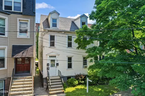17 Western Ave, Albany, NY 12203