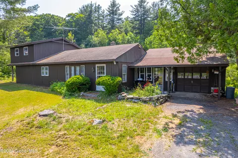 10977 State Route 22, Hillsdale, NY 12529