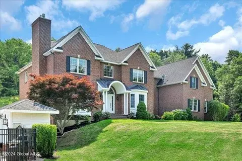 1 Langstaff Ln, Troy, NY 12180