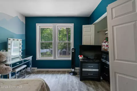 424 Chadwick Rd, Schenectady, NY 12304 photo 34