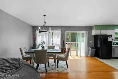 424 Chadwick Rd, Schenectady, NY 12304 photo 18