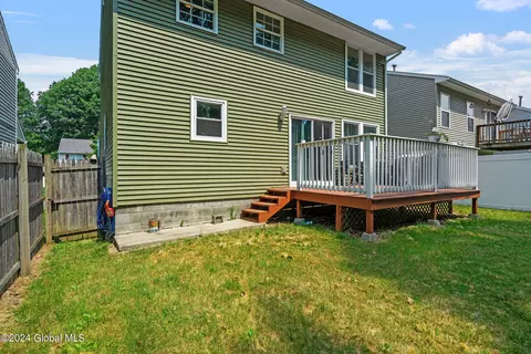 424 Chadwick Rd, Schenectady, NY 12304 photo 12