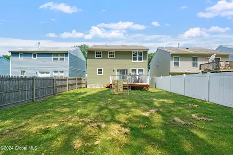 424 Chadwick Rd, Schenectady, NY 12304 photo 10