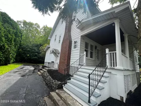 51 Elsmere Ave, Delmar, NY 12054