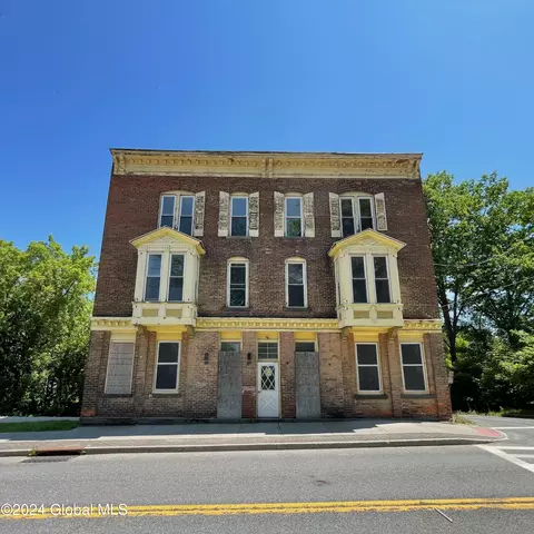 114 Church St, Hoosick Falls, NY 12090