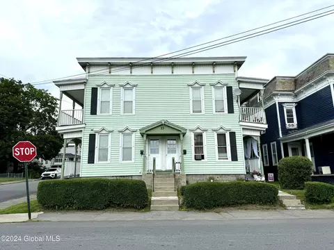 23- 23 12 Bunn St, Amsterdam, NY 12010