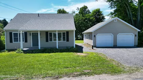 3725 Burgoyne Ave, Hudson Falls, NY 12839