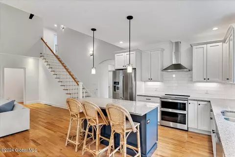 Kitchen - 185 Rockefeller Rd, Delmar, NY 12054 photo 3 of 4