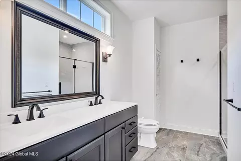 Bath - 185 Rockefeller Rd, Delmar, NY 12054 photo 2 of 6