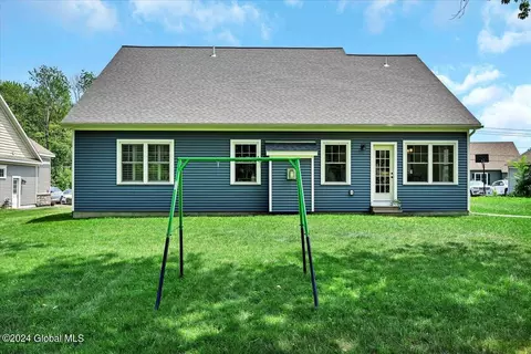 Exterior - 185 Rockefeller Rd, Delmar, NY 12054 photo 3 of 7