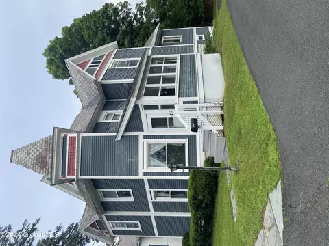 6 Broadview Ter, Granville, NY 12832