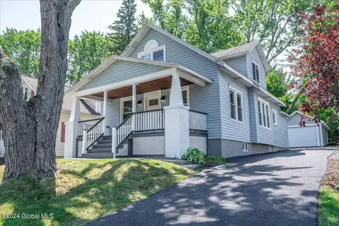 2438 Monica Hts, Schenectady, NY 12309