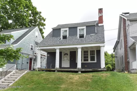895 Mercer St, Albany, NY 12208