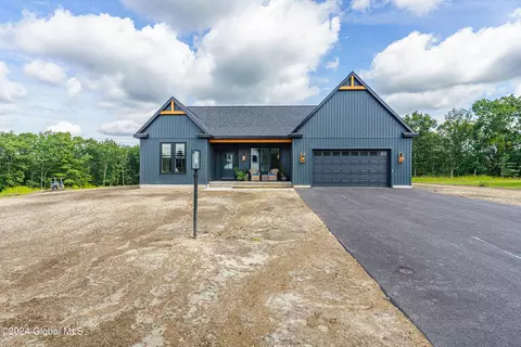 120 Schuurman Rd, Castleton On Hudson, NY 12033