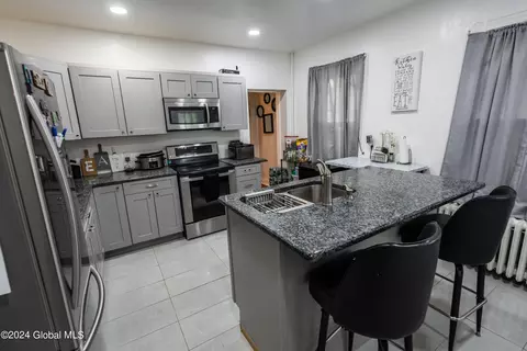 2003 Fairview Ave, Schenectady, NY 12306 photo 9