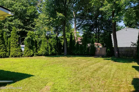 45 Beacon Rd, Glenmont, NY 12077 photo 22
