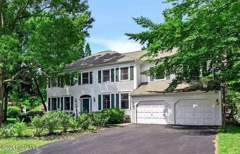 1006 Dibella Dr, Schenectady, NY 12303