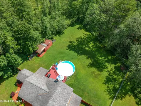 Exterior - 141 Morrow Rd, Amsterdam, NY 12010 photo 7 of 17