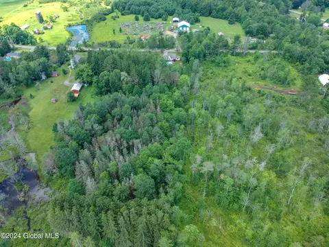 View/Area - 141 Morrow Rd, Amsterdam, NY 12010 photo 4 of 6
