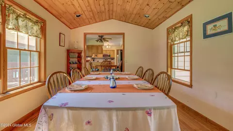 Dining - 141 Morrow Rd, Amsterdam, NY 12010 photo 5 of 6