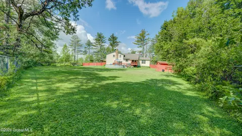 Exterior - 141 Morrow Rd, Amsterdam, NY 12010 photo 8 of 17