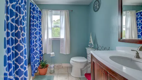 Bath - 141 Morrow Rd, Amsterdam, NY 12010 photo 2 of 3