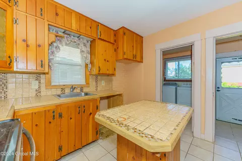 1779 Avenue B, Schenectady, NY 12308 photo 24