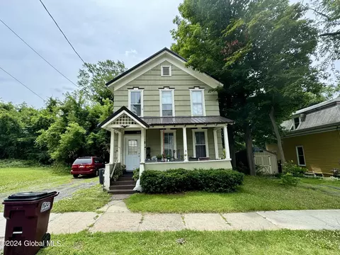 78 Third Ave, Gloversville, NY 12078