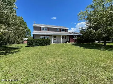 16 Tyrrell Rd, Schroon Lake, NY 12870