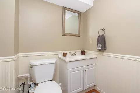 22 Ruxton Rd, Delmar, NY 12054 photo 45