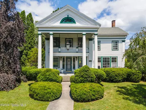 254 N Grand St, Cobleskill, NY 12043