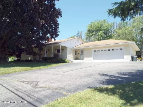 1908 Sthwy 29, Johnstown, NY 12095