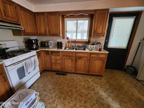 2805 Consaul Rd, Schenectady, NY 12304 photo 10