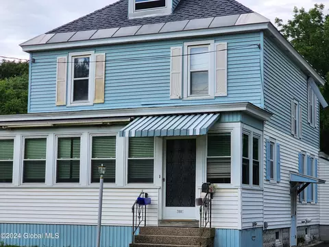 2805 Consaul Rd, Schenectady, NY 12304