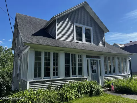 2981 Ny 43, Averill Park, NY 12018