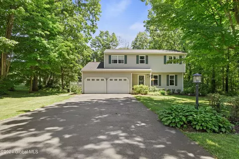 19 Carriage Way, Ballston Spa, NY 12020