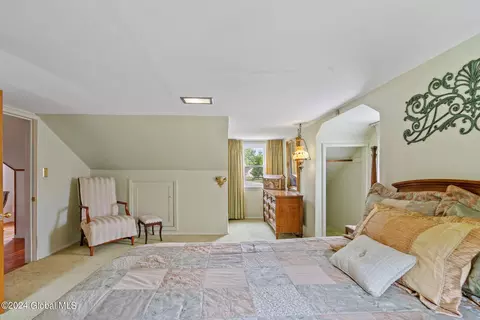 Bedroom - 1043 Peter Rd, Schenectady, NY 12303 photo 10 of 10