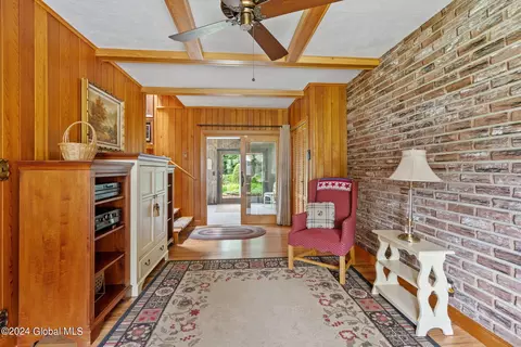 Entry Way - 1043 Peter Rd, Schenectady, NY 12303 photo 3 of 6
