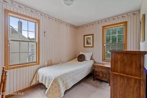 Bedroom - 1043 Peter Rd, Schenectady, NY 12303 photo 1 of 10