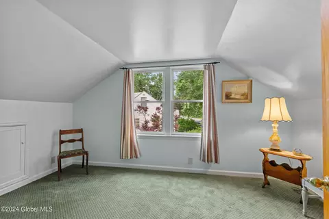 Bedroom - 1043 Peter Rd, Schenectady, NY 12303 photo 5 of 10