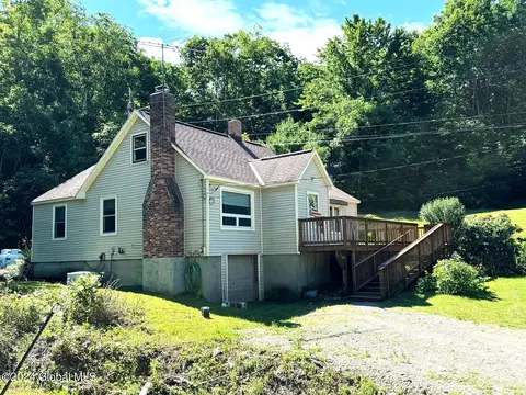 86 Butcher Ln, Shushan, NY 12873